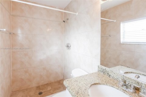 Villa ou maison à louer à Sunrise, Floride: 4 chambres, 161.93 m2 № 1965159 - photo 14