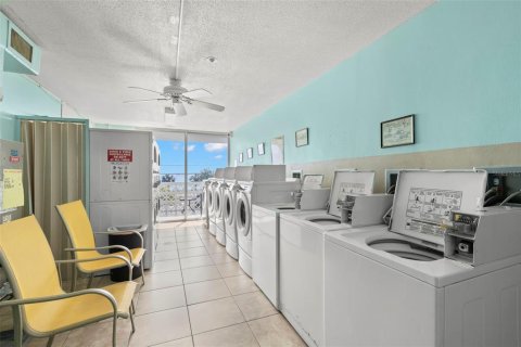 Condominio en alquiler en Dunedin, Florida, 2 dormitorios, 90.12 m2 № 1903434 - foto 26