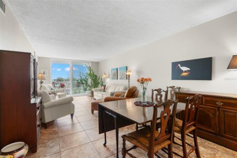 Condominio en alquiler en Dunedin, Florida, 2 dormitorios, 90.12 m2 № 1903434 - foto 8
