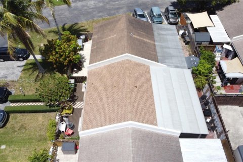 House in Homestead, Florida 2 bedrooms, 80.64 sq.m. № 1842651 - photo 21
