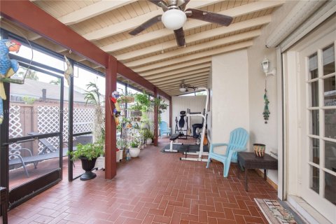 House in Homestead, Florida 2 bedrooms, 80.64 sq.m. № 1842651 - photo 13