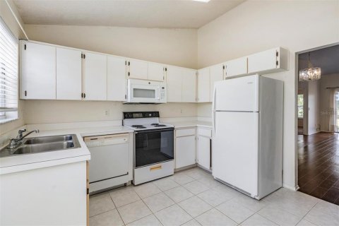 Casa en venta en Palm Harbor, Florida, 2 dormitorios, 111.48 m2 № 1745235 - foto 4