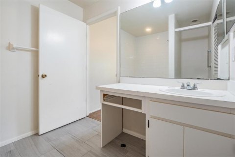 Casa en venta en Palm Harbor, Florida, 2 dormitorios, 111.48 m2 № 1745235 - foto 27