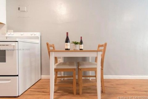 Снять в аренду кондоминиум в Майами-Бич, Флорида 35.3м2, № 1950261 - фото 5