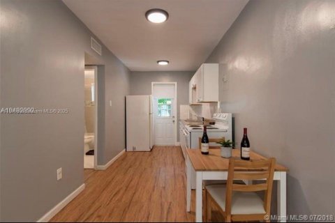 Снять в аренду кондоминиум в Майами-Бич, Флорида 35.3м2, № 1950261 - фото 4