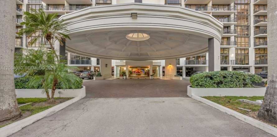 Condo in Miami, Florida, 2 bedrooms  № 2390080