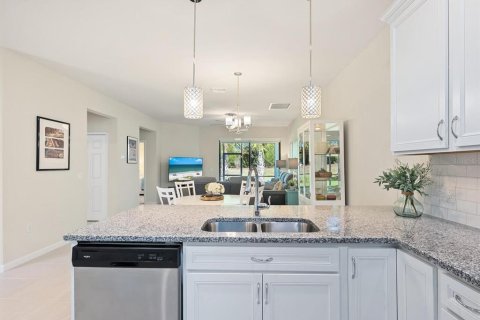 House in Lakewood Ranch, Florida 2 bedrooms, 135.45 sq.m. № 1787369 - photo 16