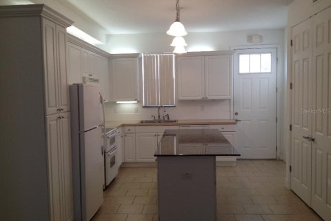 Adosado en alquiler en Kissimmee, Florida, 3 dormitorios, 130.81 m2 № 1832119 - foto 3