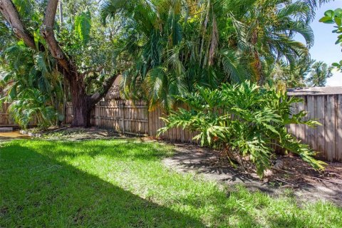 House in Tampa, Florida 3 bedrooms, 163.04 sq.m. № 1793102 - photo 25