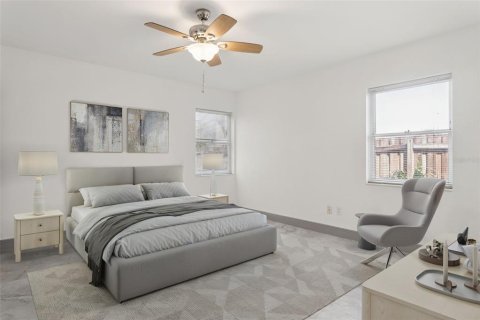 House in Tampa, Florida 3 bedrooms, 163.04 sq.m. № 1793102 - photo 11