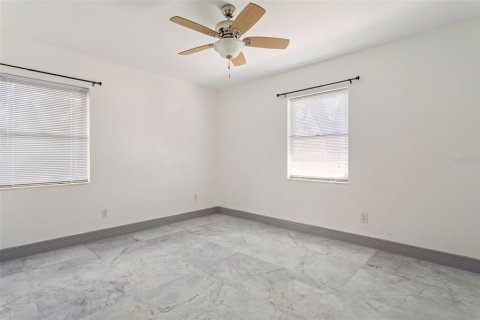 House in Tampa, Florida 3 bedrooms, 163.04 sq.m. № 1793102 - photo 10