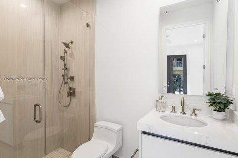 House in Miami, Florida 4 bedrooms, 384.89 sq.m. № 1986976 - photo 27