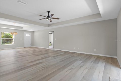 Villa ou maison à vendre à Weeki Wachee, Floride: 3 chambres, 149.76 m2 № 2425386 - photo 11