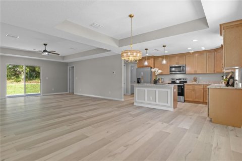 Villa ou maison à vendre à Weeki Wachee, Floride: 3 chambres, 149.76 m2 № 2425386 - photo 15
