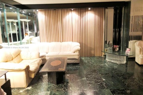Condo in Aventura, Florida, 2 bedrooms  № 1862974 - photo 7