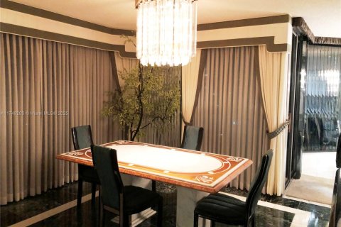 Condo in Aventura, Florida, 2 bedrooms  № 1862974 - photo 6