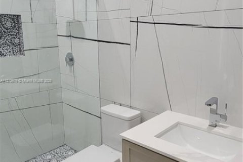 Купить виллу или дом в Майами-Спрингс, Флорида 4 спальни, 241.55м2, № 1927241 - фото 20