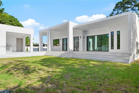 Villa ou maison à vendre à Miami Springs, Floride: 4 chambres, 241.55 m2 № 1927241 - photo 30