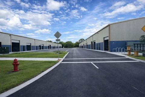 Commercial property in St. Lucie, Florida 185.8 sq.m. № 2362263