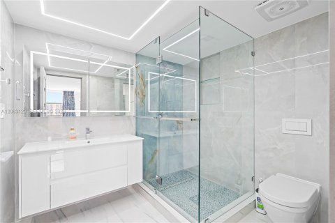 Appartement à louer à Sunny Isles Beach, Floride: 2 chambres, 138.24 m2 № 2275038 - photo 11