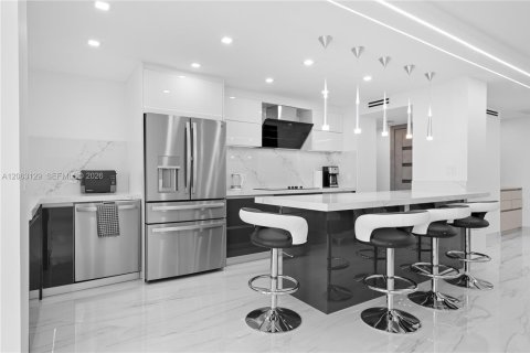 Appartement à Sunny Isles Beach, Floride 2 chambres, 138.24 m2 № 2275038