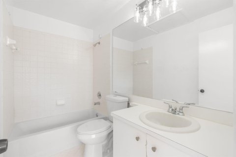 Adosado en venta en Tamarac, Florida, 2 dormitorios, 116.87 m2 № 2146274 - foto 29