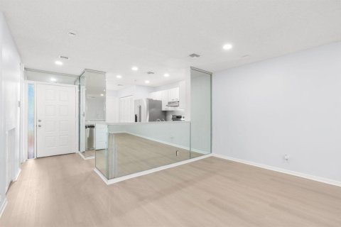 Adosado en venta en Tamarac, Florida, 2 dormitorios, 116.87 m2 № 2146274 - foto 15