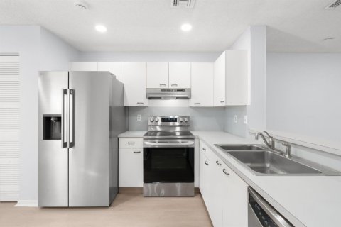 Adosado en venta en Tamarac, Florida, 2 dormitorios, 116.87 m2 № 2146274 - foto 3