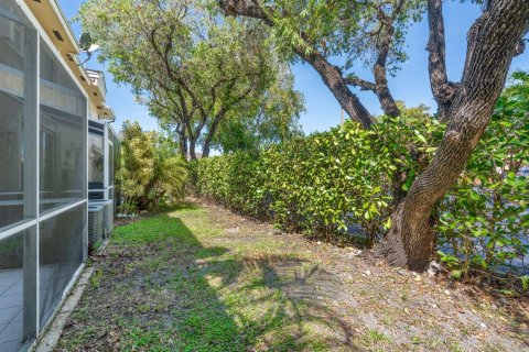 Adosado en venta en Tamarac, Florida, 2 dormitorios, 116.87 m2 № 2146274 - foto 8