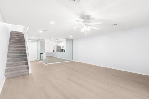 Adosado en venta en Tamarac, Florida, 2 dormitorios, 116.87 m2 № 2146274 - foto 17