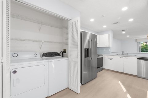 Adosado en venta en Tamarac, Florida, 2 dormitorios, 116.87 m2 № 2146274 - foto 12