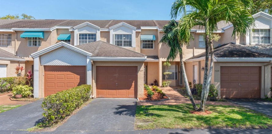 Adosado en Tamarac, Florida 2 dormitorios, 116.87 m2 № 2146274