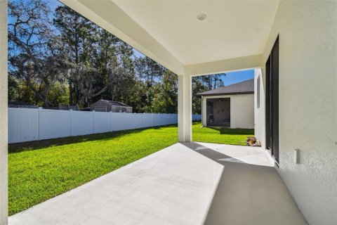 House in New Port Richey, Florida 5 bedrooms, 253.81 sq.m. № 1805475 - photo 13