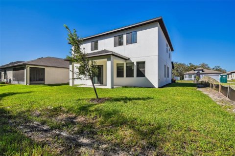 House in New Port Richey, Florida 5 bedrooms, 253.81 sq.m. № 1805475 - photo 11