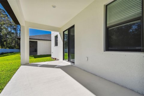 House in New Port Richey, Florida 5 bedrooms, 253.81 sq.m. № 1805475 - photo 12