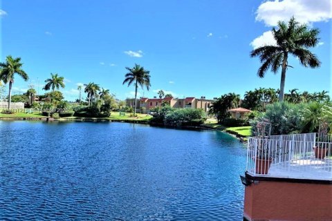 Снять в аренду кондоминиум в Дорал, Флорида 2 спальни, 96.62м2, № 1990881 - фото 19