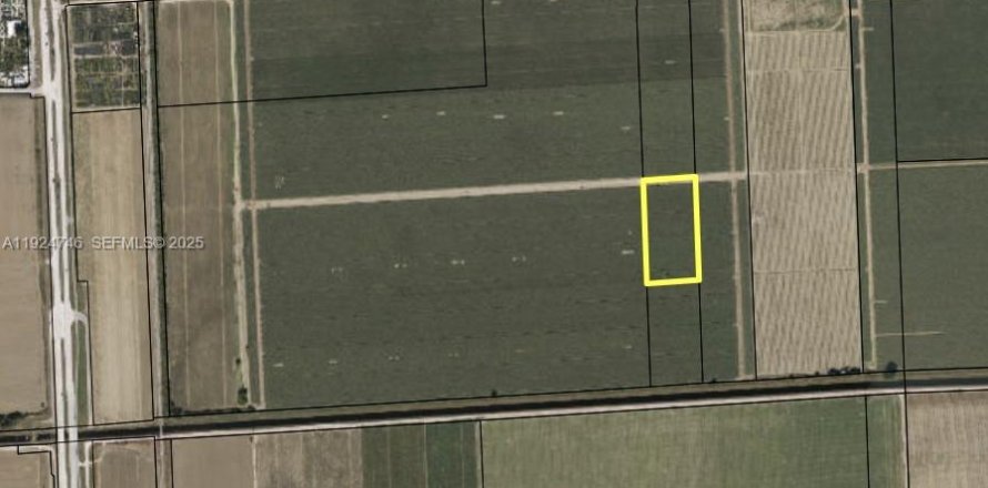 Propiedad comercial en Miami, Florida № 1982694