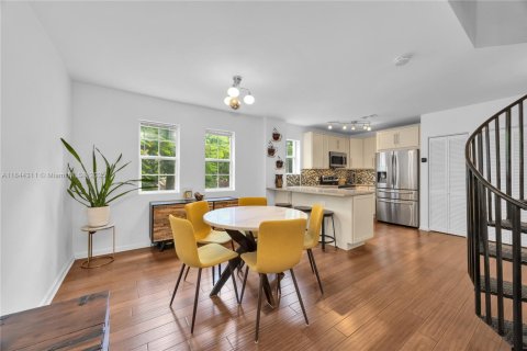 Condo à Miami, Floride, 2 chambres  № 1981437