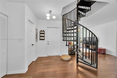 Copropriété à vendre à Miami, Floride: 2 chambres, 100.33 m2 № 1981437 - photo 5