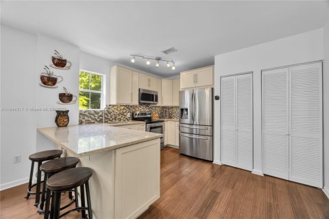 Copropriété à vendre à Miami, Floride: 2 chambres, 100.33 m2 № 1981437 - photo 16