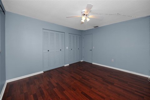 Condo in Gulfport, Florida, 2 bedrooms  № 2373498 - photo 19