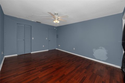 Condo in Gulfport, Florida, 2 bedrooms  № 2373498 - photo 8