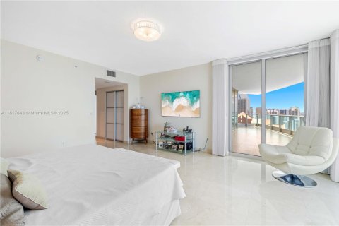 Купить кондоминиум в Майами, Флорида 4 спальни, 317.26м2, № 1774335 - фото 25