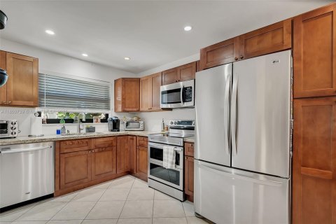 Condominio en venta en Pembroke Pines, Florida, 3 dormitorios, 136.75 m2 № 1742461 - foto 6