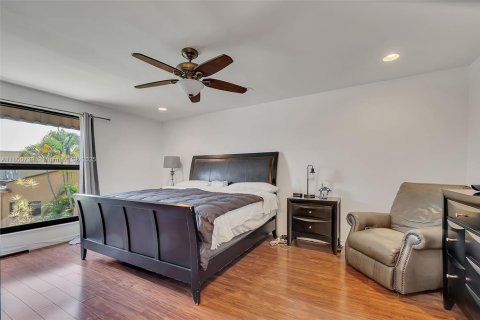 Condominio en venta en Pembroke Pines, Florida, 3 dormitorios, 136.75 m2 № 1742461 - foto 18