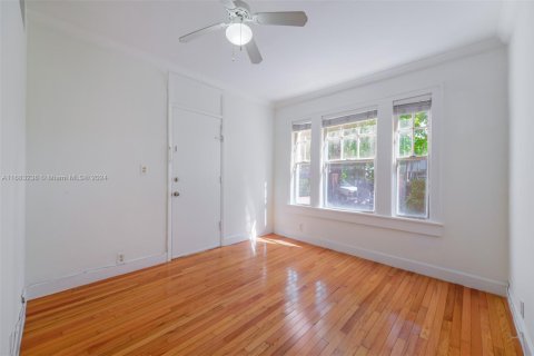 Condominio en venta en Miami Beach, Florida, 1 dormitorio, 48.77 m2 № 1868472 - foto 20