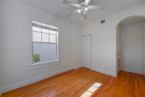 Condominio en venta en Miami Beach, Florida, 1 dormitorio, 48.77 m2 № 1868472 - foto 23