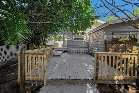 Villa ou maison à louer à Tarpon Springs, Floride: 3 chambres, 109.62 m2 № 2152343 - photo 14