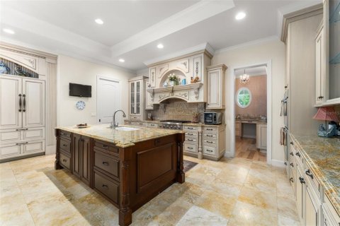 House in Gainesville, Florida 4 bedrooms, 541.9 sq.m. № 2419171 - photo 7