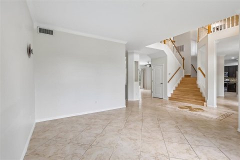 Villa ou maison à louer à Orlando, Floride: 5 chambres, 377.09 m2 № 2277086 - photo 4